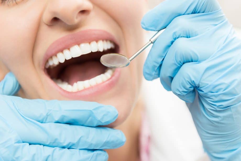 Cracked Tooth vs. Cavity: How to Tell the Difference